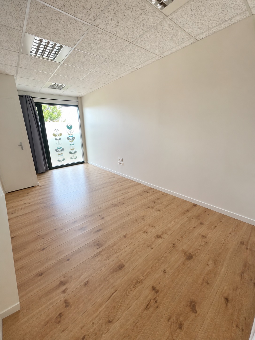 Cabinet 16m2 — photo 1